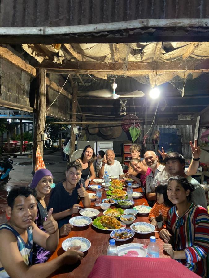 Lazy Mango Home Stay Phum Pouth ma Srei Exterior photo