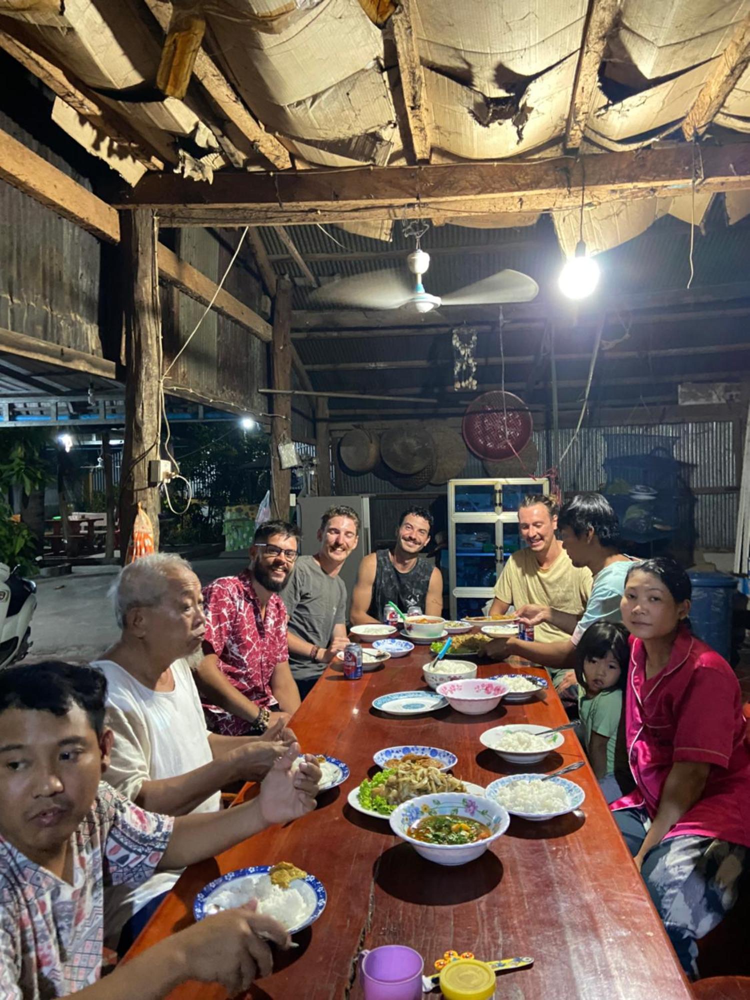 Lazy Mango Home Stay Phum Pouth ma Srei Exterior photo